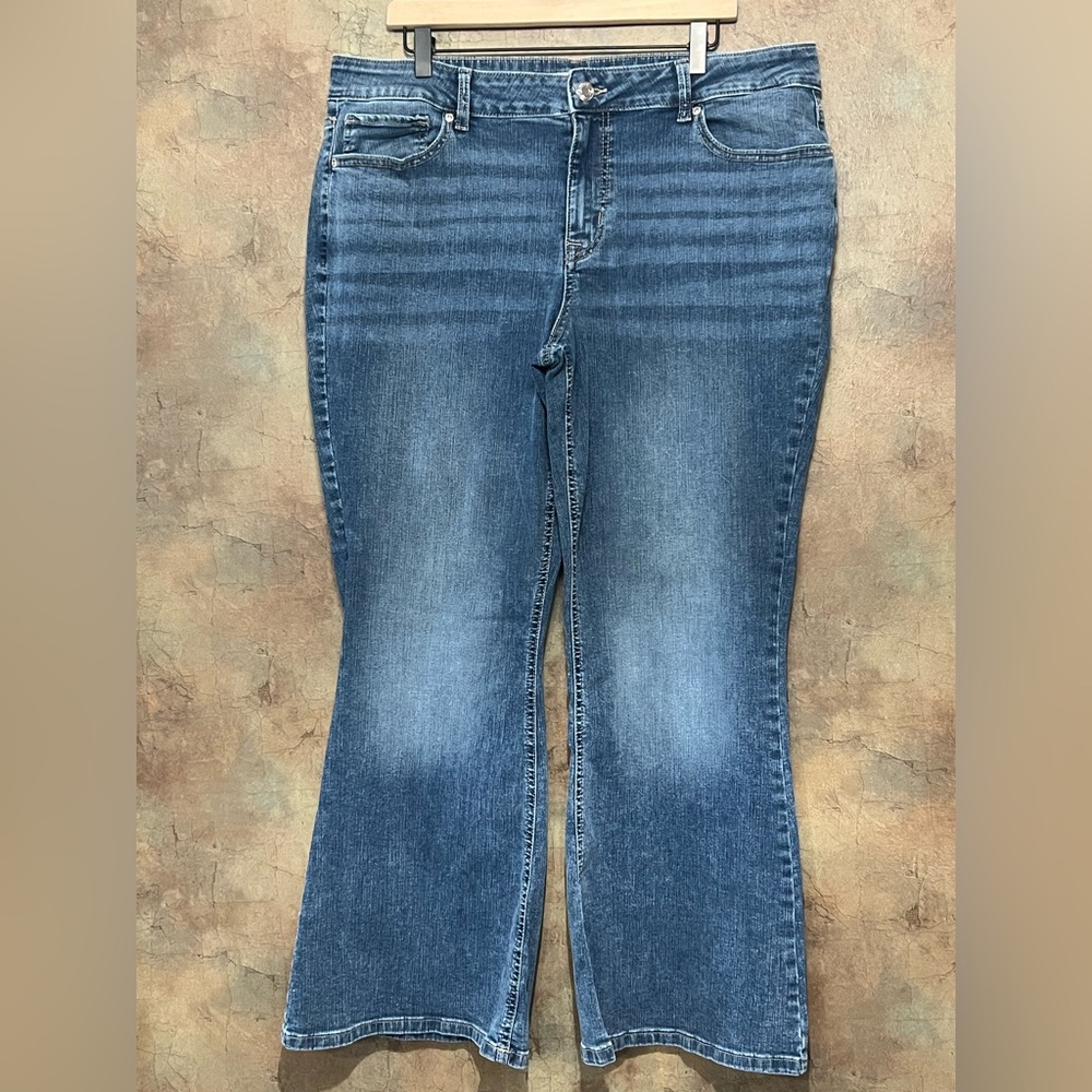 Maurice’s Classic Blue Women's Jeans - NWOT